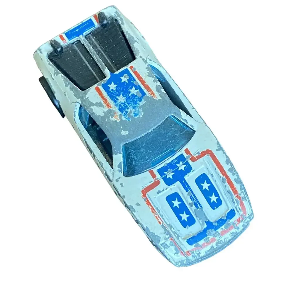 Vintage Hot Wheels Redline Warpath White Flying Colors Race Car Toy *Read*